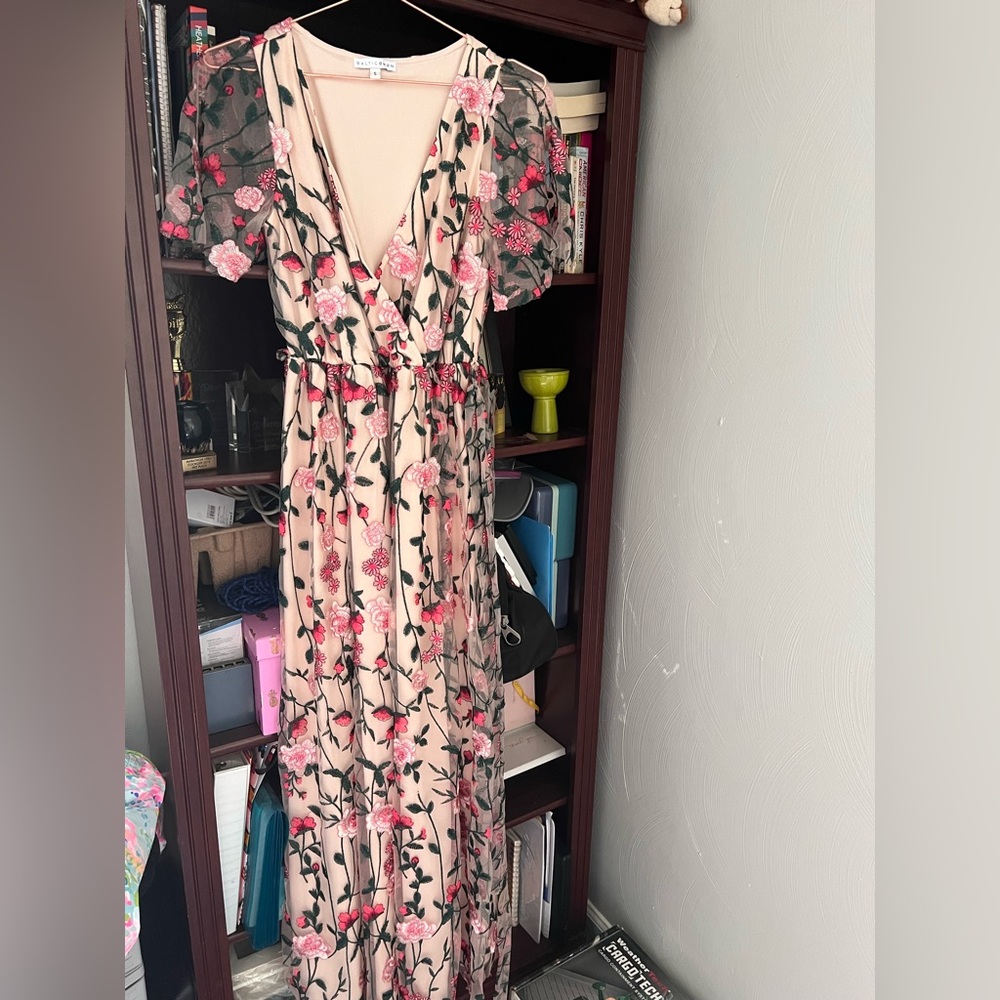 Marseille Embossed Maxi Dress- Rose Garden